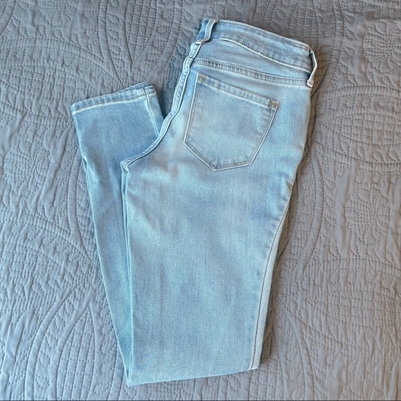 Light wash mid rise skinny jeans - Picture 4 of 7